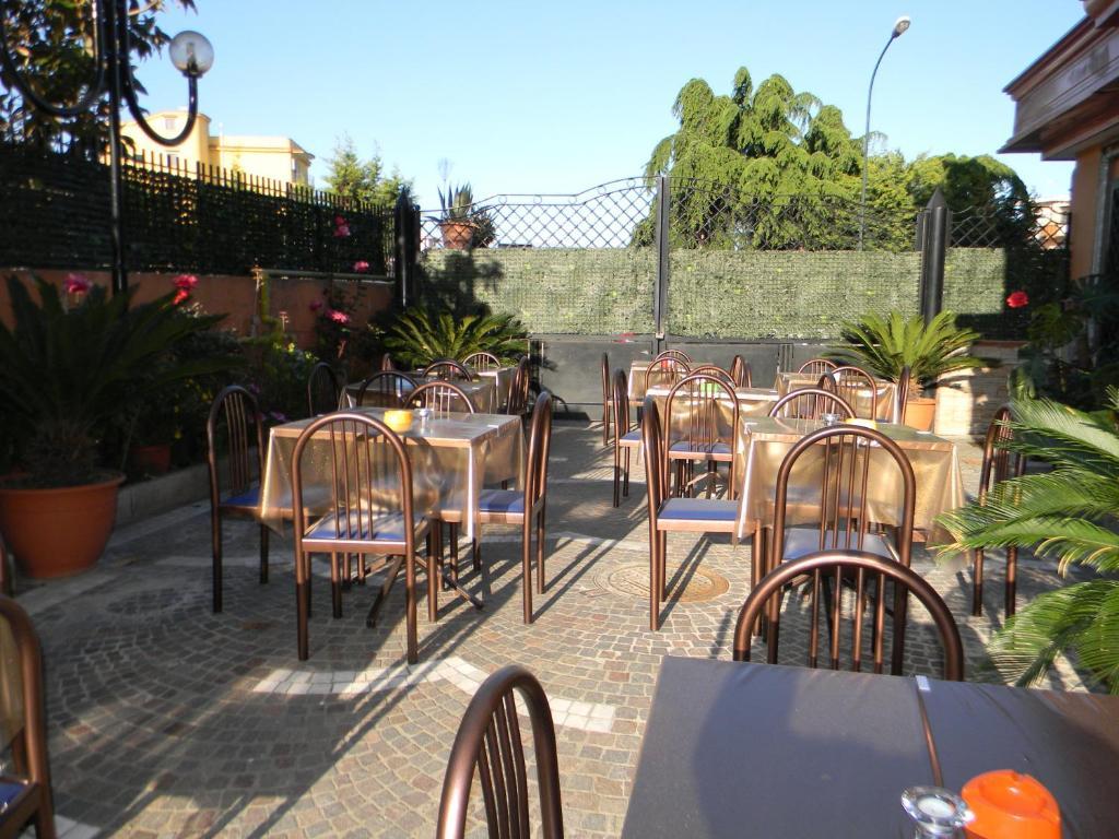 Hotel Mi.Ro. Casalnuovo Di Napoli Exterior photo